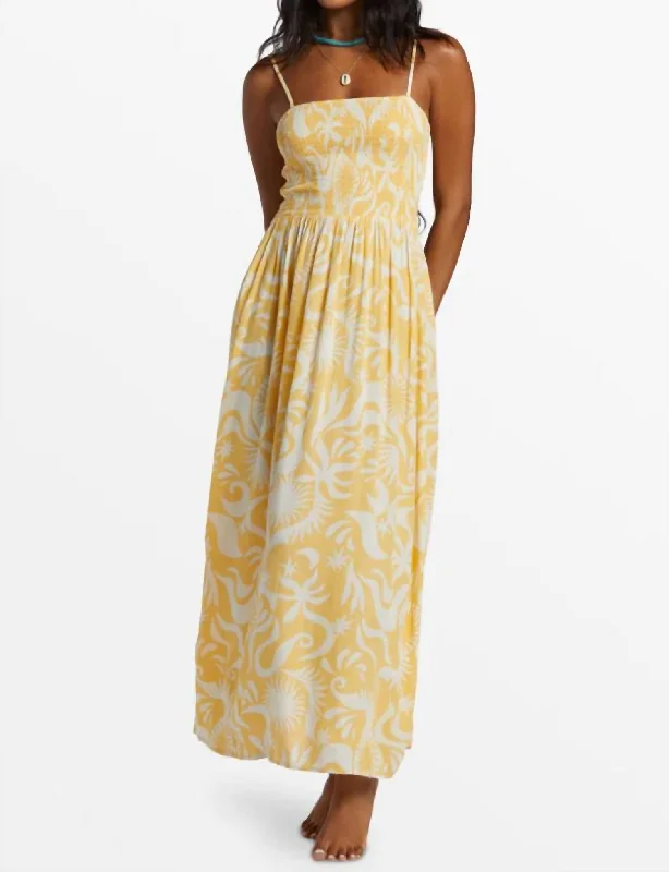 Value Deals Sunspell Maxi Dress In Brighter Days