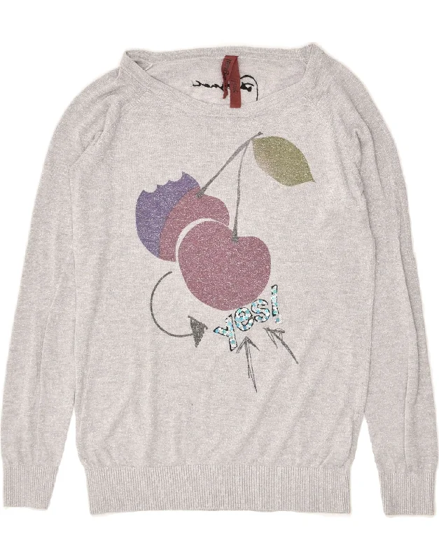 Price Blitz DESIGUAL Womens Graphic Boat Neck Jumper Sweater UK 12 Medium Grey Flecked Price Blitz DESIGUAL Womens Graphic Boat Neck Jumper Sweater UK 12 Medium Grey Flecked