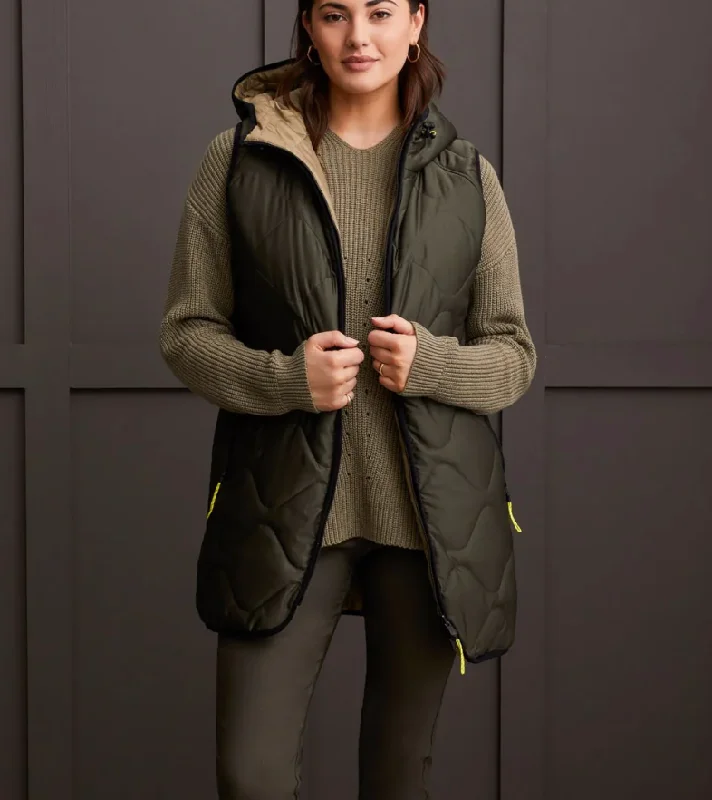 Steals and Deals Tribal Reversible Hooded Puffer Vest Women’s 1943O-3376-0125
