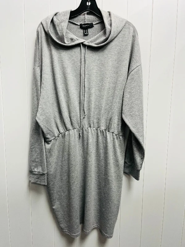 YEAR-End Clearance Dress Casual Short By Forever 21 In Grey, Size: 2x
