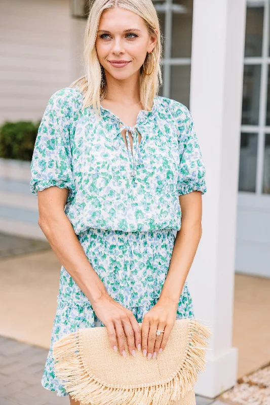 Special Savings Catch Their Eye Green Ditsy Floral Dress